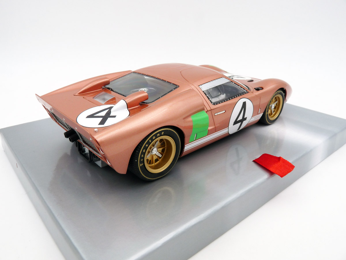 brm-167-3-Ford-GT40-Mk-II-24h-Le-Mans-1966-4-Mark-Donohue-Paul-Hawkins
