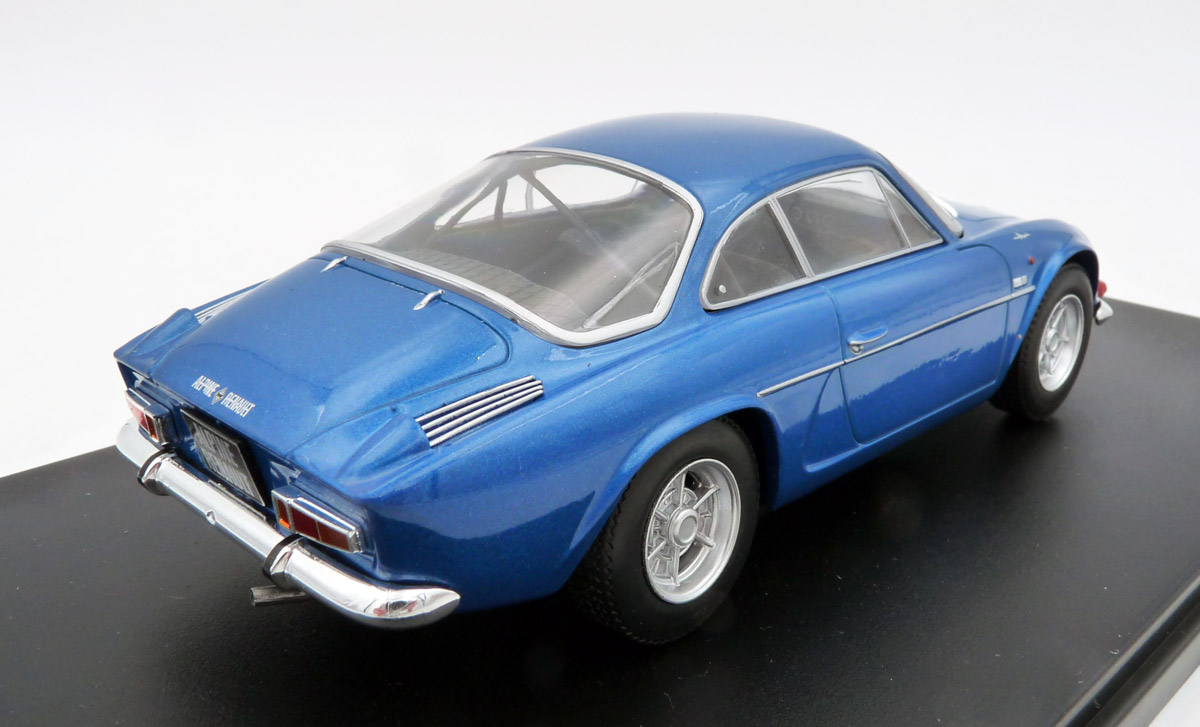 whitebox-WB124058-2-Alpine-Renault-A110-1300-blau-metallic