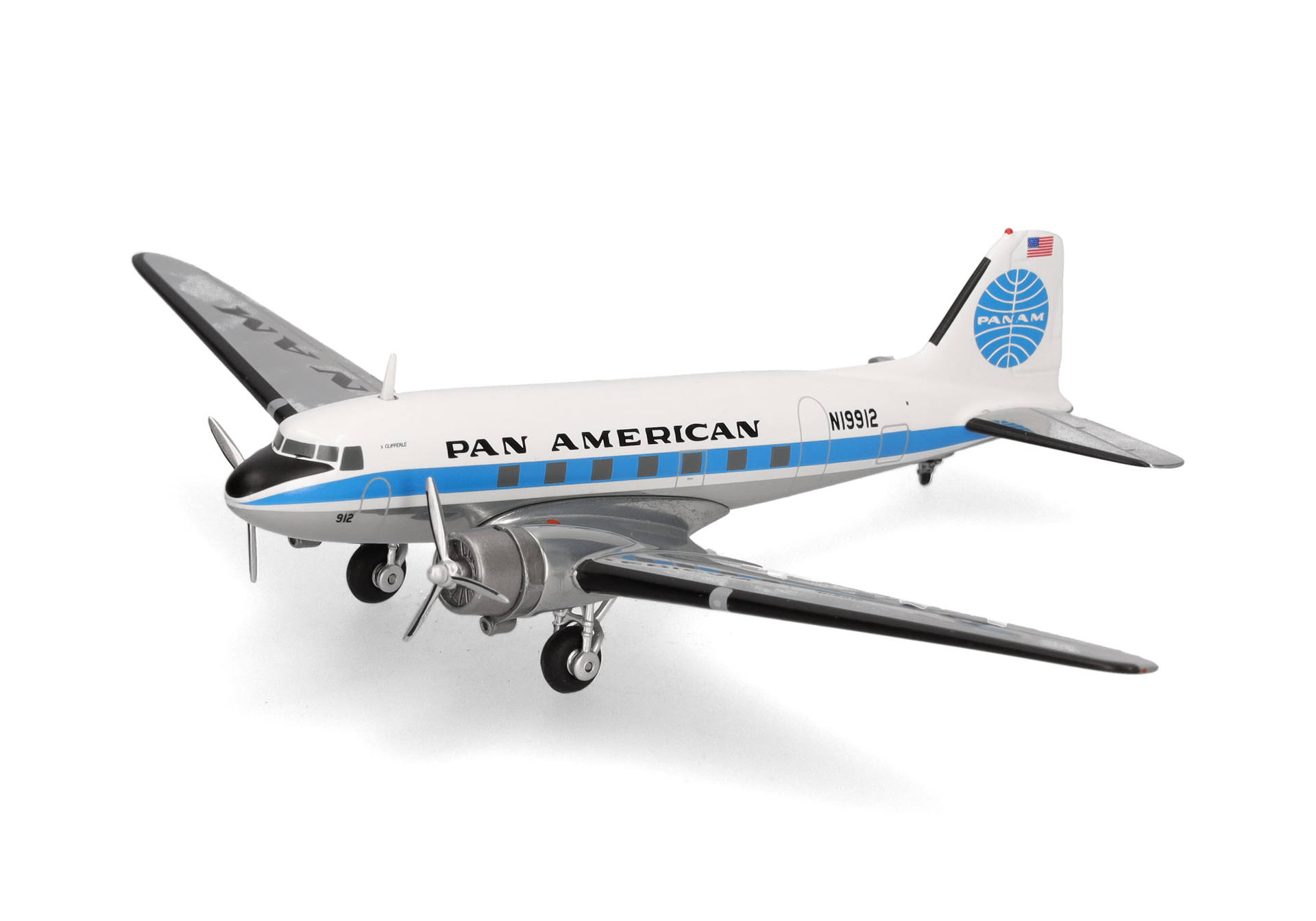 herpa-573382-1-Pan-American-World-Airways-Douglas-DC-3-Reg-N19912-s-Clipperle-Sternmotoren