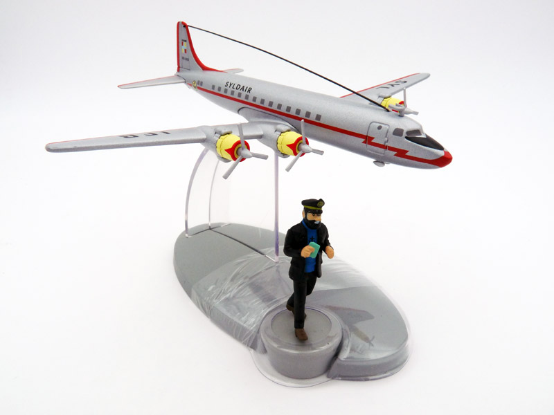 tintin-moulinsart-Douglas-DC6-Syldair-Airliner-Tim-und-Struppi