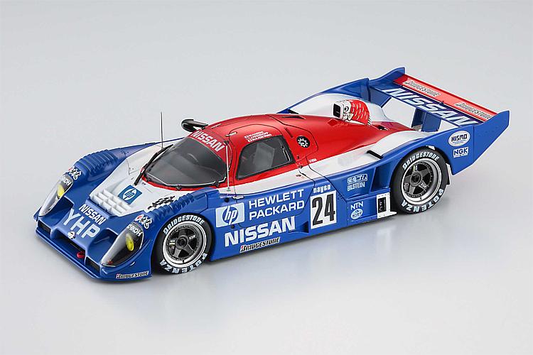 hasegawa-20404-2-Calsonic-Nissan-R92CP-Group-C-Race-Car-Japan-Endurance-Championship