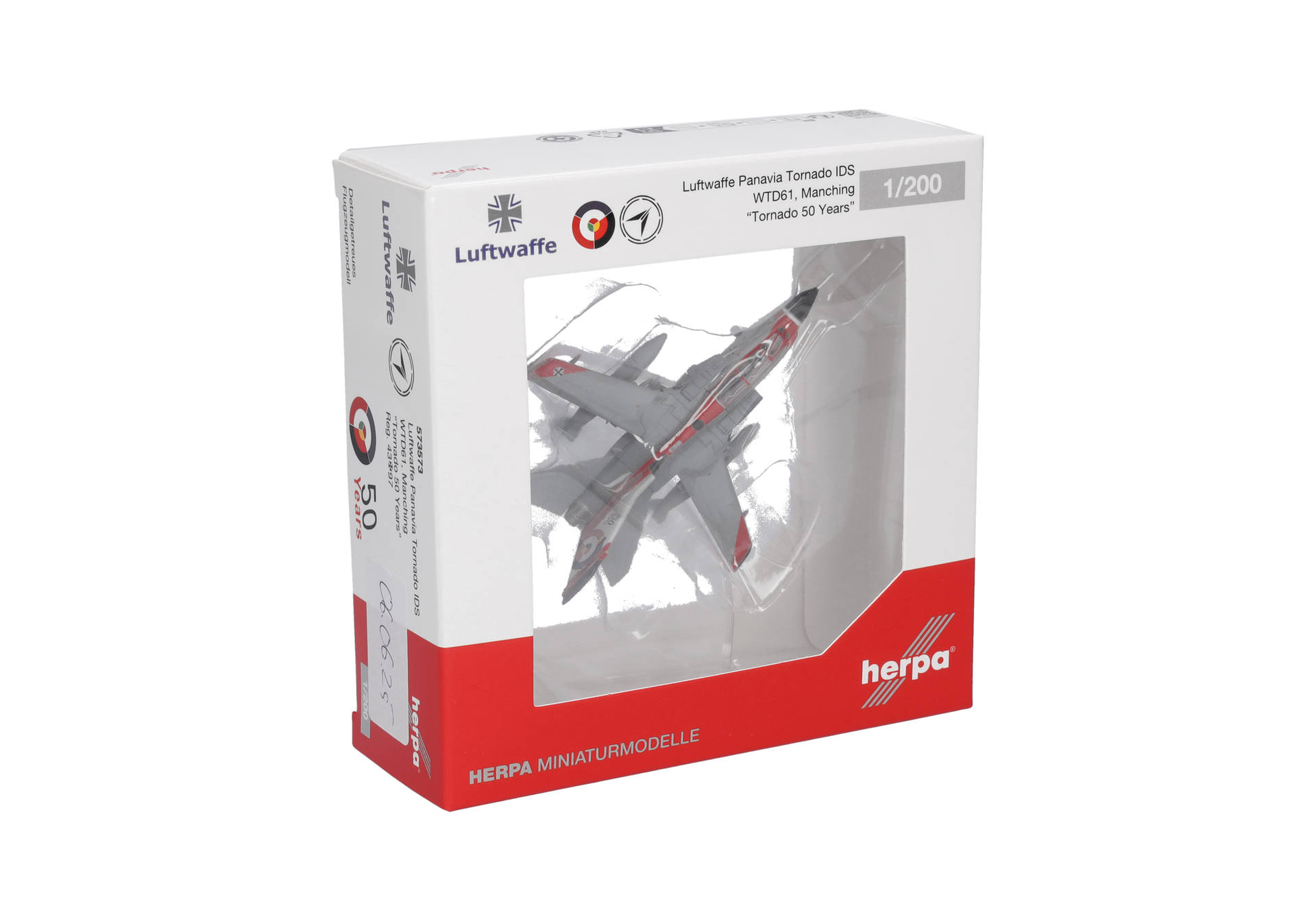 herpa-573573-3-Luftwaffe-Panavia-Tornado-IDS-WTD61-Manching-50-years-Jubliäumsmaschine-43-97