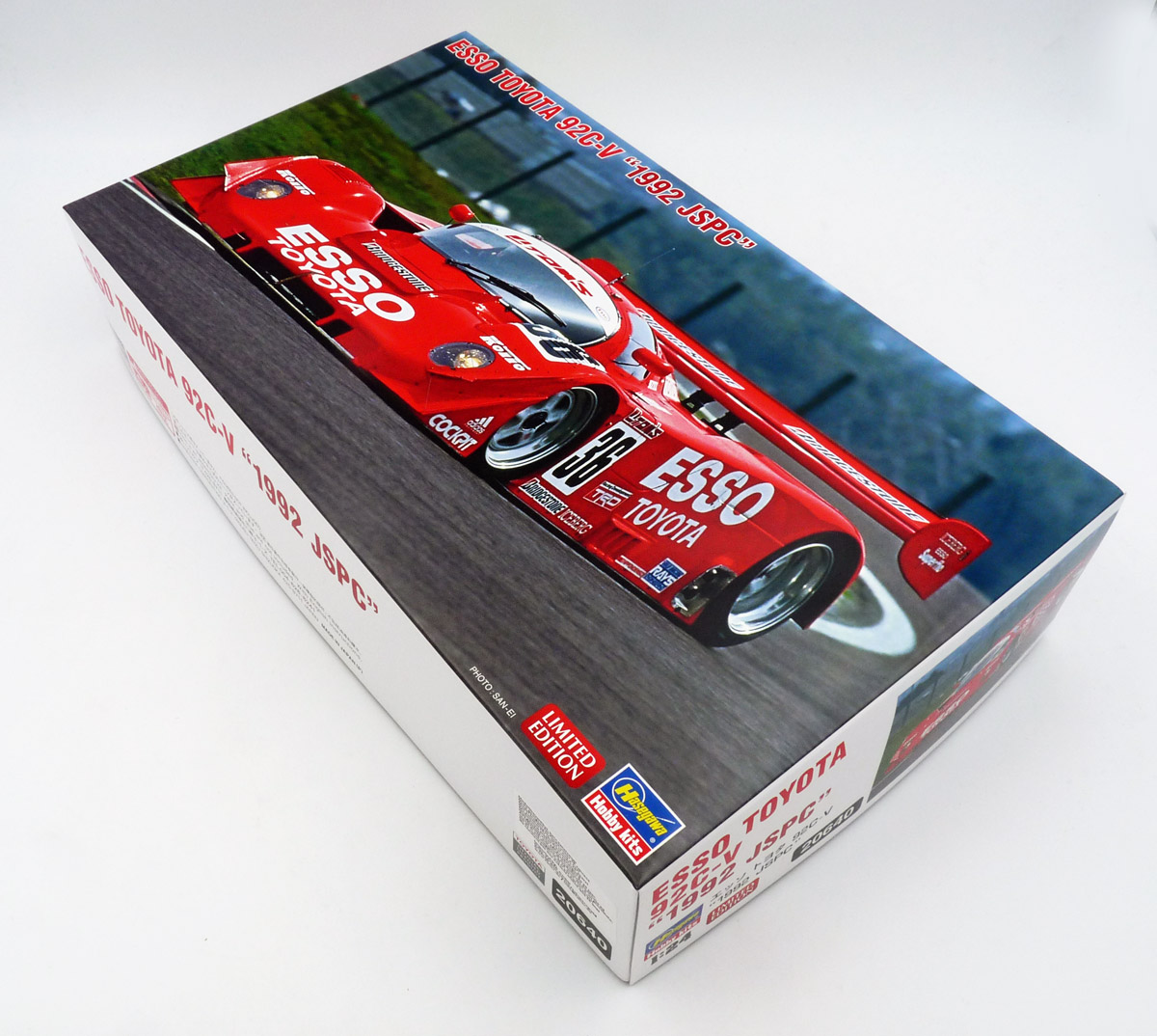 hasegawa-20640-ESSO-Toms-Toyota-92C-V-1992-JSPC-Gruppe-C-Sekiya-Raphanel
