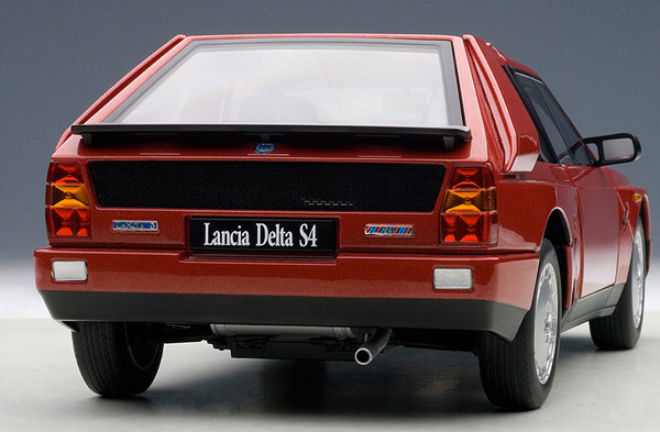 Autoart Lancia Delta S4 rot, #74771