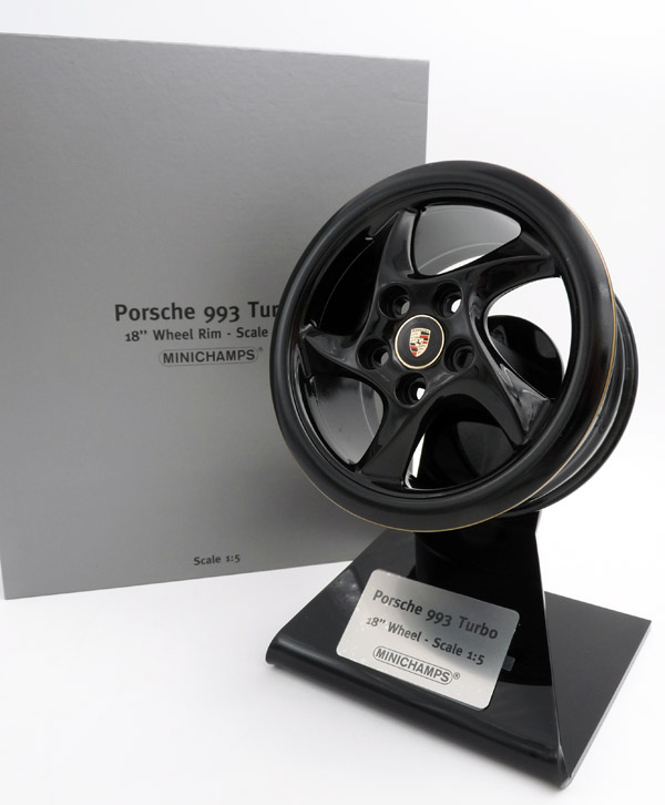 minichamps-500601995-1-Felge-Porsche-993-Turbo-1995-2019-Project-Gold-18-Zoll-Turbinenrad-schwarz-gold-luftgekühlt