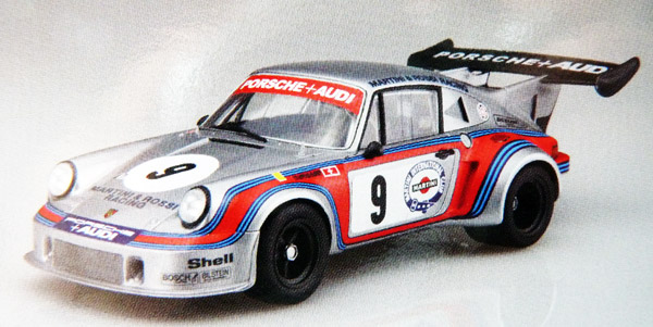 fujimi-126494-2-Porsche-911-Carrera-RSR-Turbo-74-Watkins-Glen-Martini-Racing