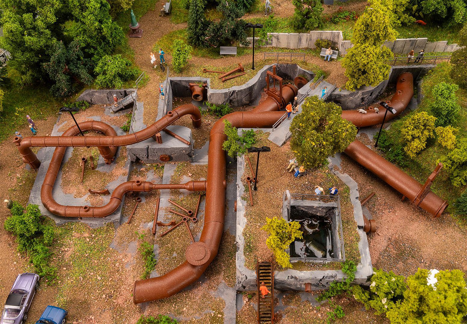 faller-180327-1-Rohrleitungs-Set-Industrieanlage-Stahlkocher-Fernheizung