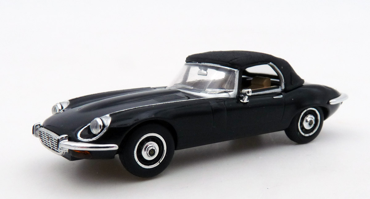 busch-9838120-Jaguar-E-Type-Cabriolet-schwarz-Modellauto