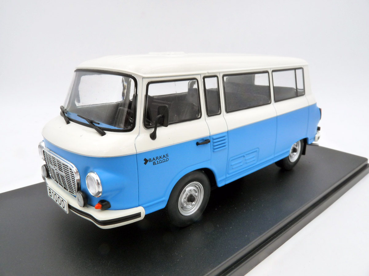 Whitebox-WB124253-1-VEB-Barkas-B-1000-Kombiwagen-Kleinbus-Karl-Marx-Stadt-Kühlergrill