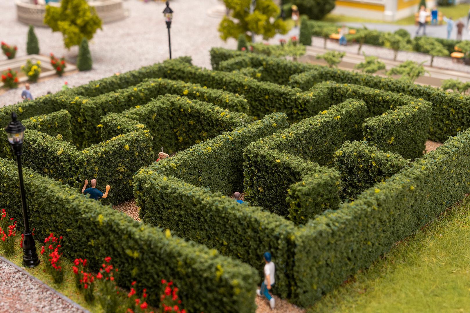 Faller-180379-2-Irrgarten-Modell-Bausatz-Diorama-Hecke-verstecken-verlaufen-Spaß-haben