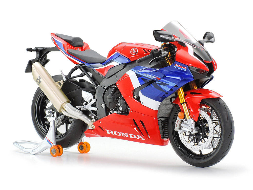 tamiya-14138-1-Honda-CBR-1000-R-R-Fireblade-SP