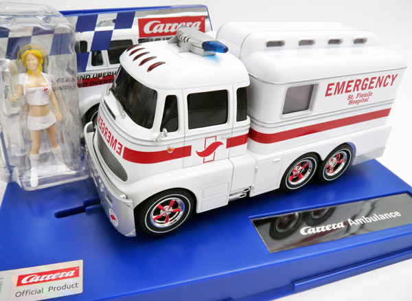 carrera-20030943-Krankenwagen-Ambulance-Emergency-St-Fienile-Hospital carrera-20030943-Krankenwagen-Ambulance-Emergency-St-Fienile-Hospital