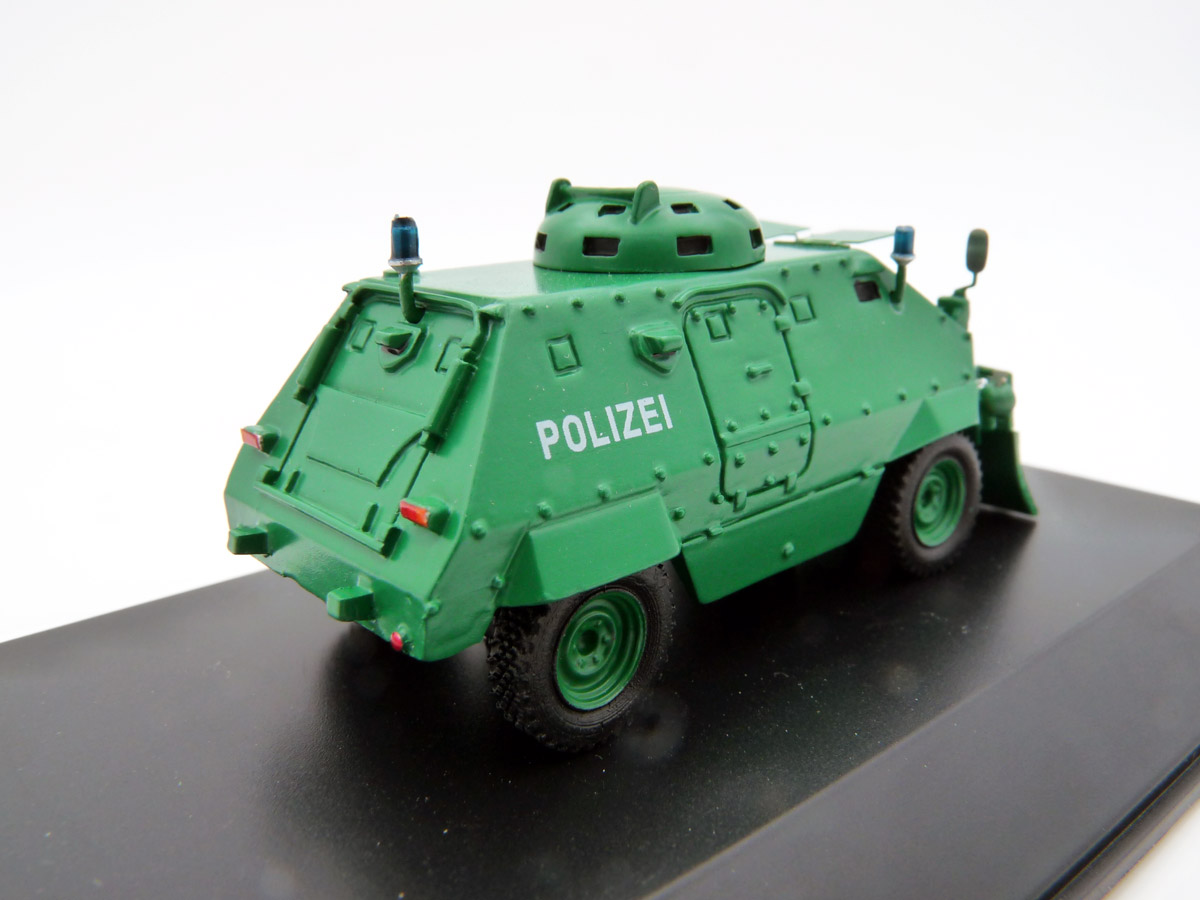 bos-BOS87832-2-Thyssen-UR-416-Polizei-mit-Räumschaufel bos-BOS87832-2-Thyssen-UR-416-Polizei-mit-Räumschaufel