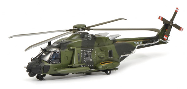schuco-452646600-NH90-TTH-Helicopter-Heeresflieger-7824