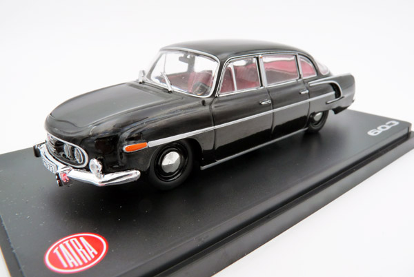 abrex-143ABS401DR-1-Tatra-603-Limousine-schwarz-rot abrex-143ABS401DR-1-Tatra-603-Limousine-schwarz-rot