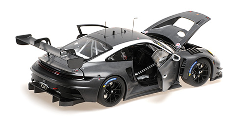 Minichamps-110246000-2-Porsche-911-GT3-R-2023-Carbon-customer-delivery-version-openings-rear