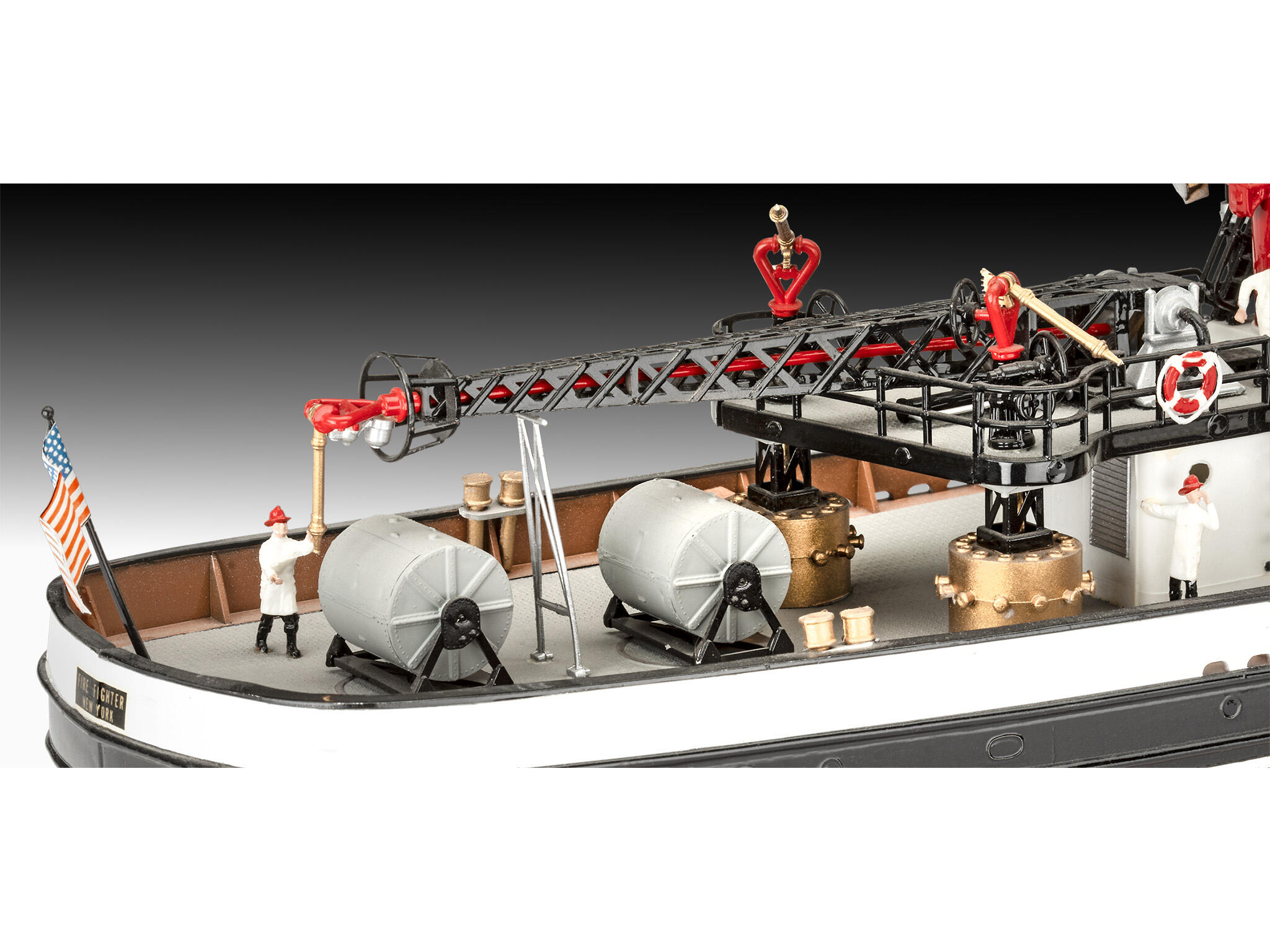 Revell-05197-3-The-Firefighter-harbor-fire-boat-Hafenlöschboot-Feuerwehr-New-York-Modellbausatz-Heckpartie