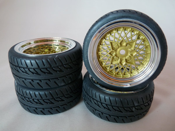 carson-500900551-Classic-Kreuzspeichenfelgen-BBS-Optik-gold carson-500900551-Classic-Kreuzspeichenfelgen-BBS-Optik-gold