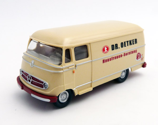 wiking-026504-Mercedes-Benz-L-319-Kastenwagen-Dr-Oetker-Hausfrauen-Beratung-elfenbein