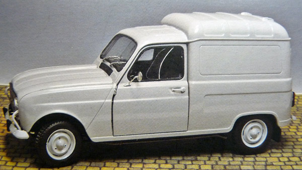 Ebbro Renault R 4 Fourgonnette, #25003