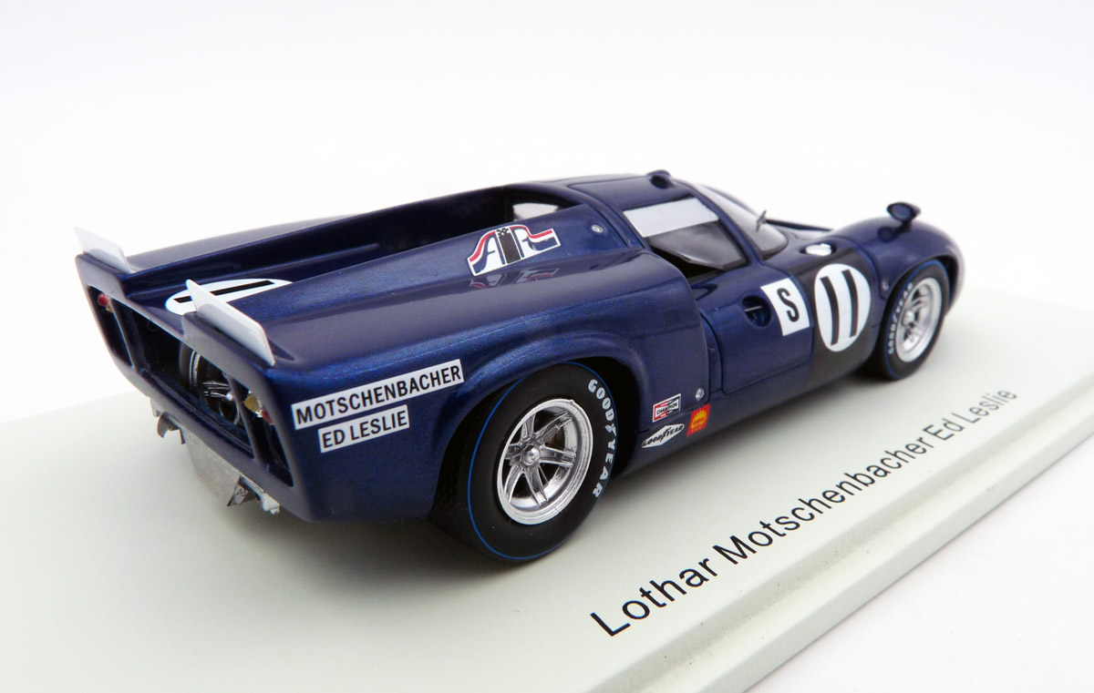 spark-US262-2-Lola-T70-MkIII-GT-Coupé-Lothar-Motschenbacher-Ed-Leslie-American-International-Racing spark-US262-2-Lola-T70-MkIII-GT-Coupé-Lothar-Motschenbacher-Ed-Leslie-American-International-Racing