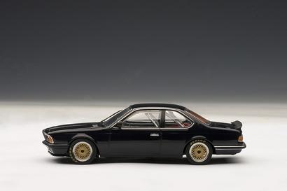 Autoart BMW 635 CSi Gruppe A plain body version dunkelblau (schwarz) #68444