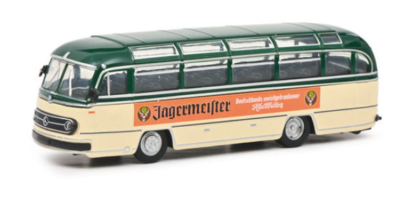 schuco-452662300-Mercedes-Benz-O321-Jägermeister-Halbbitter