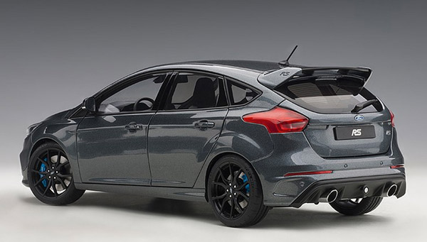 autoart-72954-5-Ford-Focus-RS-2016-stealth-grey