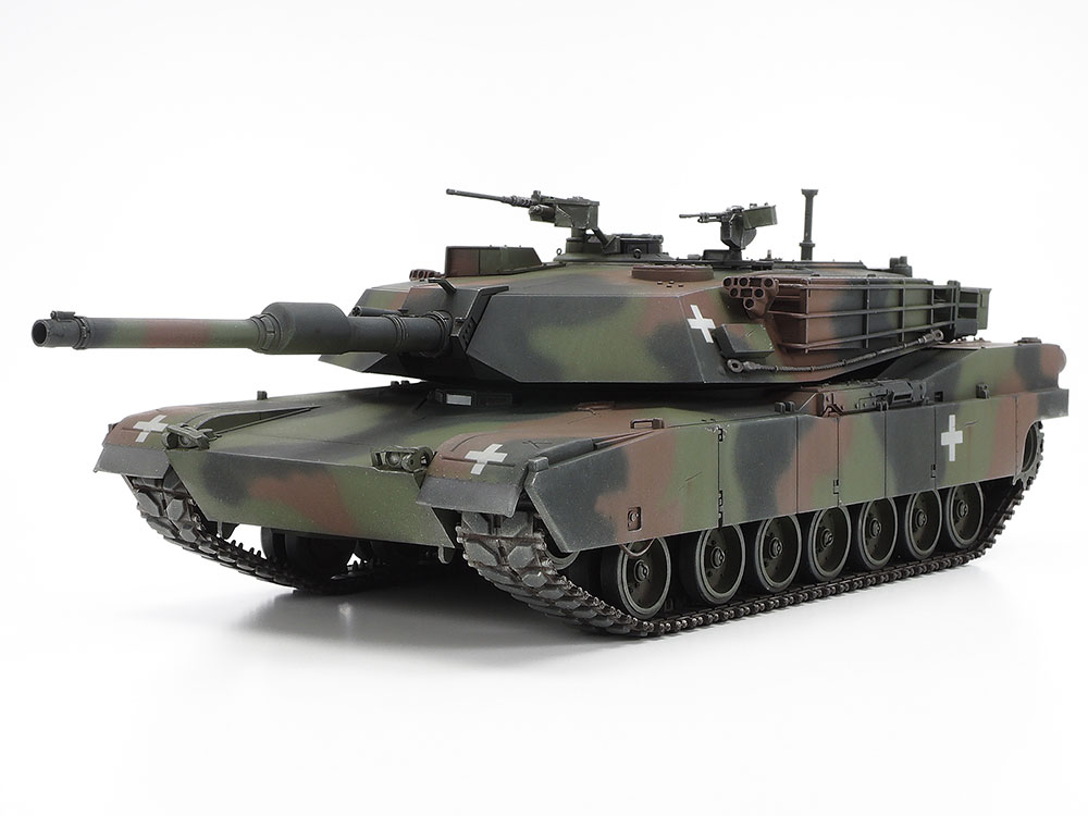 tamiya-25216-1-M1A1-Abrams-Tank-Ukraine-US-Kampfpanzer