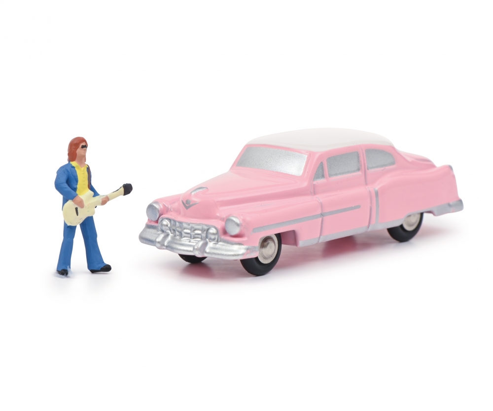 schuco-450143400-Cadillac-Eldorado-The-King-Elvis-Presley-pink