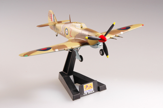 easymodel-37269-Hawker-Hurricane-Mk-II-Trop-Egypt-1942