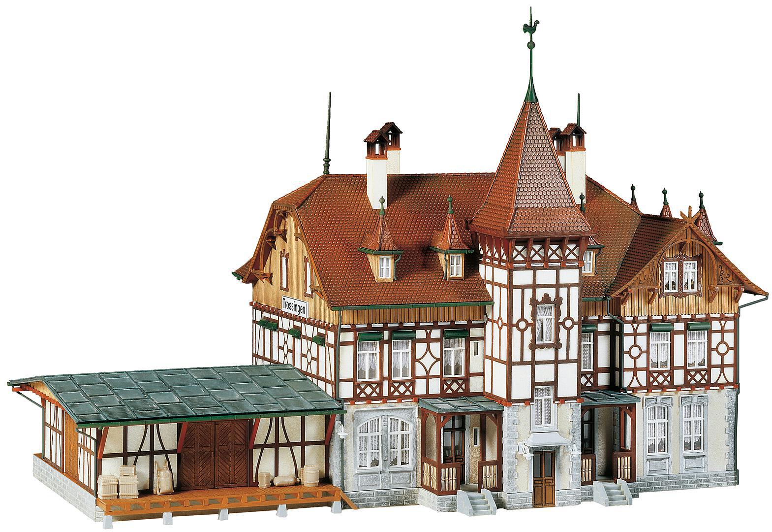 Faller-110114-3-Bahnhof-Trossingen-Modellbausatz-Modelleisenbahn-Eingangsseite