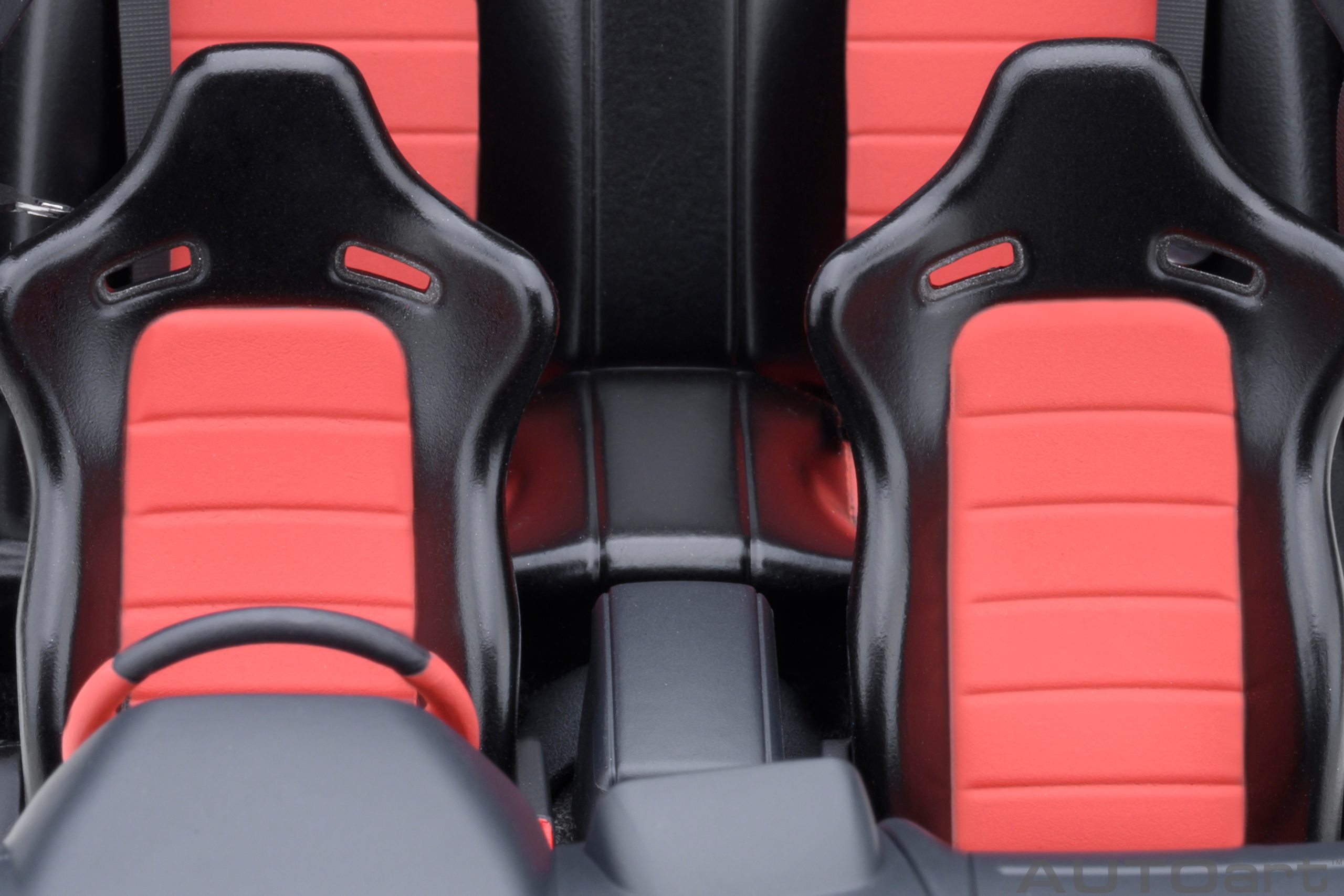 autoart-77461-4-Nissan-Skyline-GT-R-R34-NISMO-Z-tune-silver-Schalensitze autoart-77461-4-Nissan-Skyline-GT-R-R34-NISMO-Z-tune-silver-Schalensitze