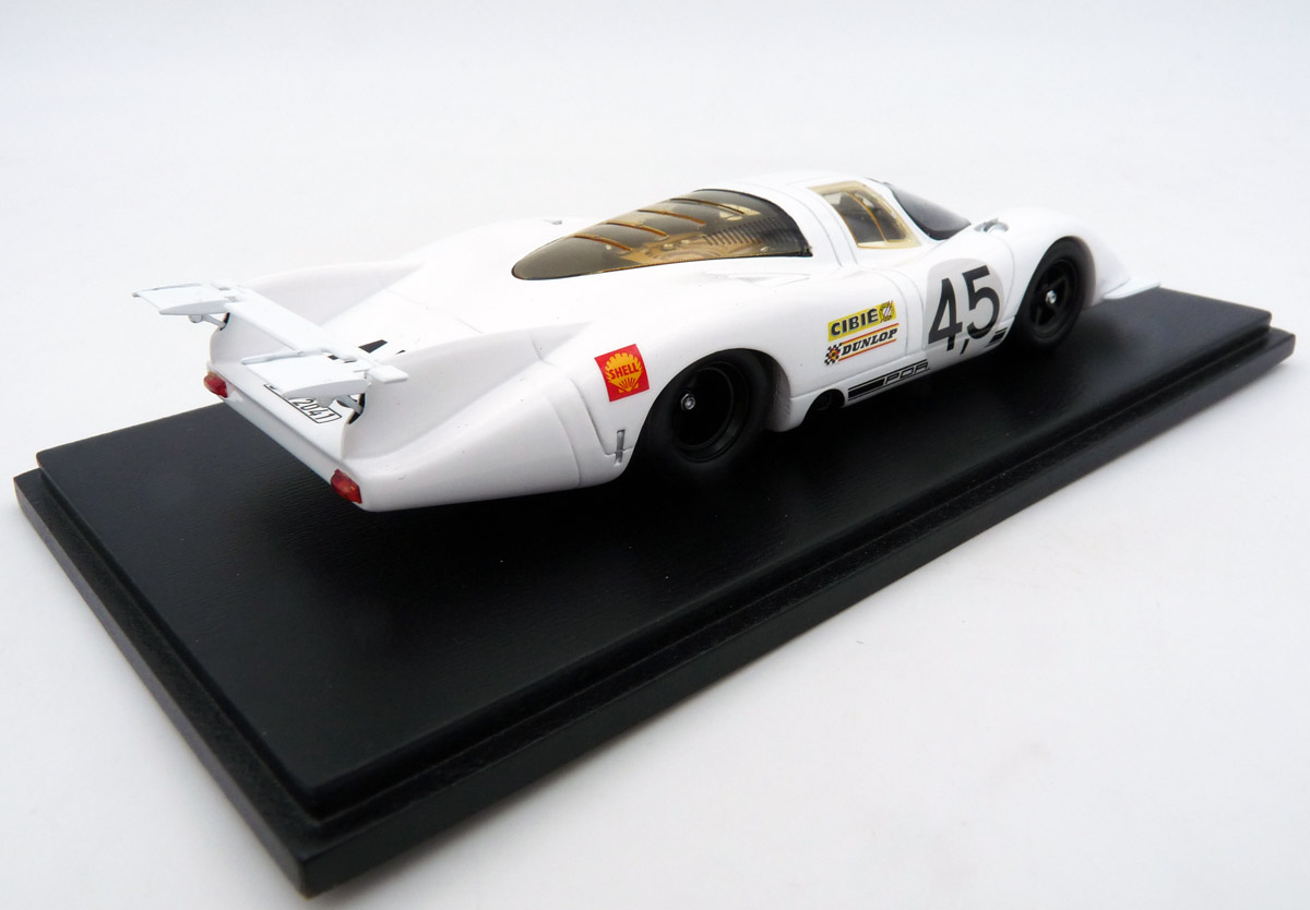 spark-S9249-2-Porsche-917-Langheck-Rolf-Stommelen-Test-Le-Mans-1969-4-5