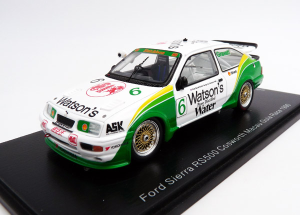 spark-SA198-1-Ford-Sierra-RS500-Cosworth-Watsons-pure-destilled-water-Robb-Gravett-Macau-Guia-Race-1990