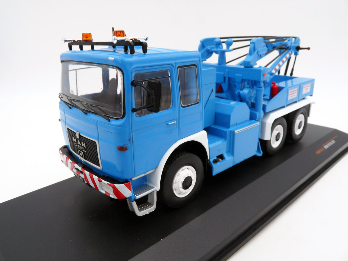 ixo-TRU043B22-1-MAN-26281-Kranwagen-blau-80er-Jahre-F8 ixo-TRU043B22-1-MAN-26281-Kranwagen-blau-80er-Jahre-F8