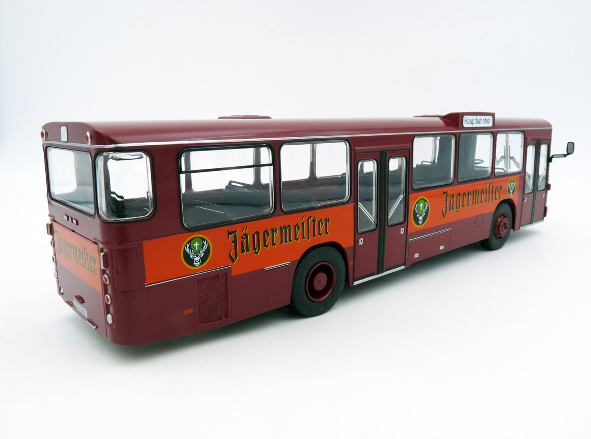 premium-classixxs-PCL47186-2-MAN-SL-200-Überlandbus-Jägermeister-hinten