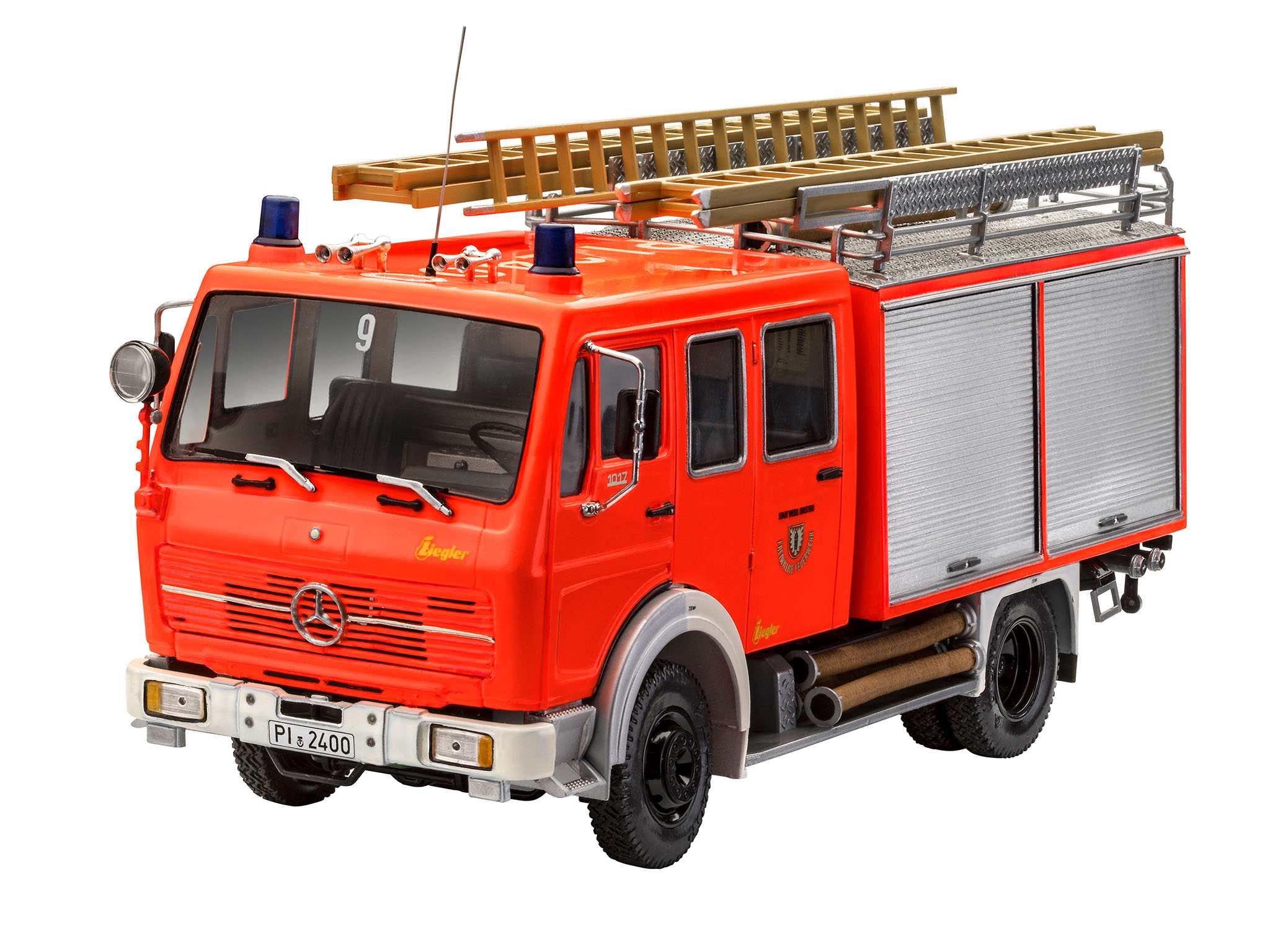 revell-07655-Mercedes-Benz-1017-LF-16-Lieger-Feuerwehrfahrzeug
