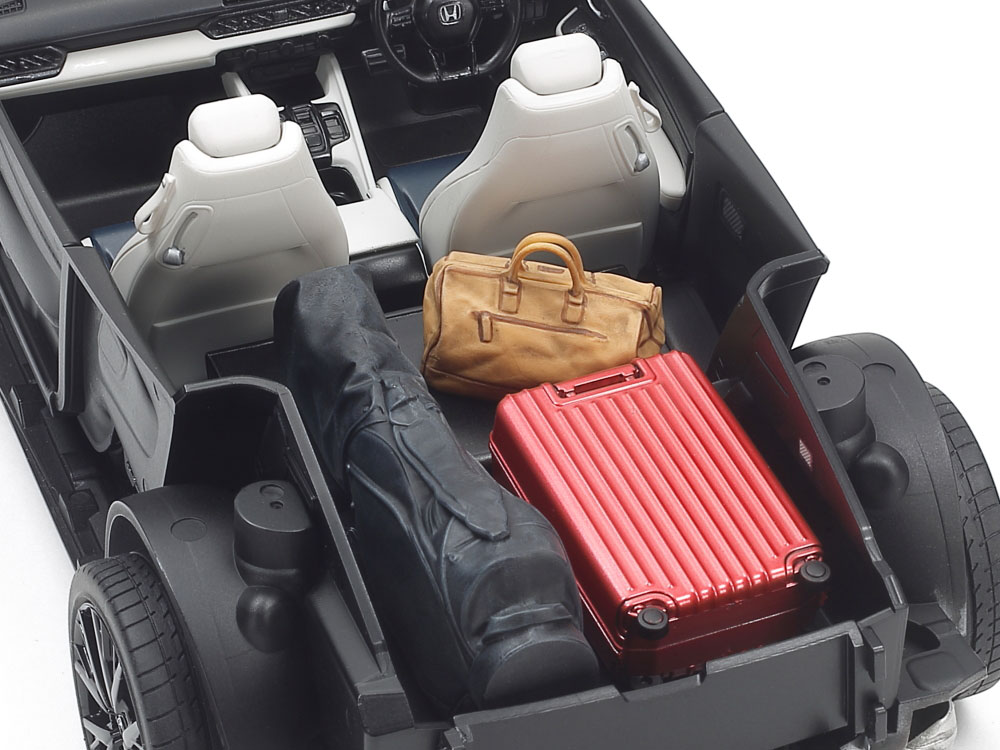tamiya-24373-4-Honda-Prelude-BF1-japanischer-Sportwagen-Kofferraum