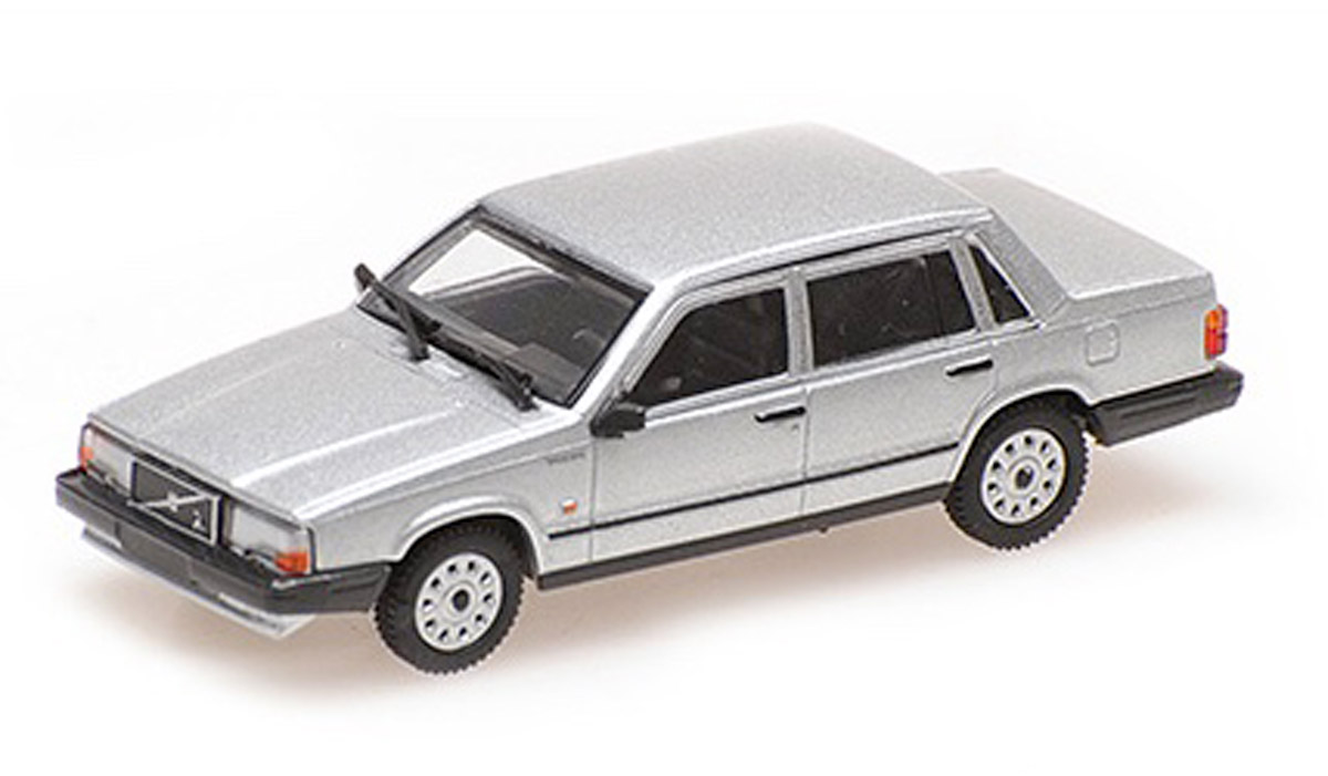 minichamps-870171702-Volvo-740GL-Limousine-1986-silber-metallic