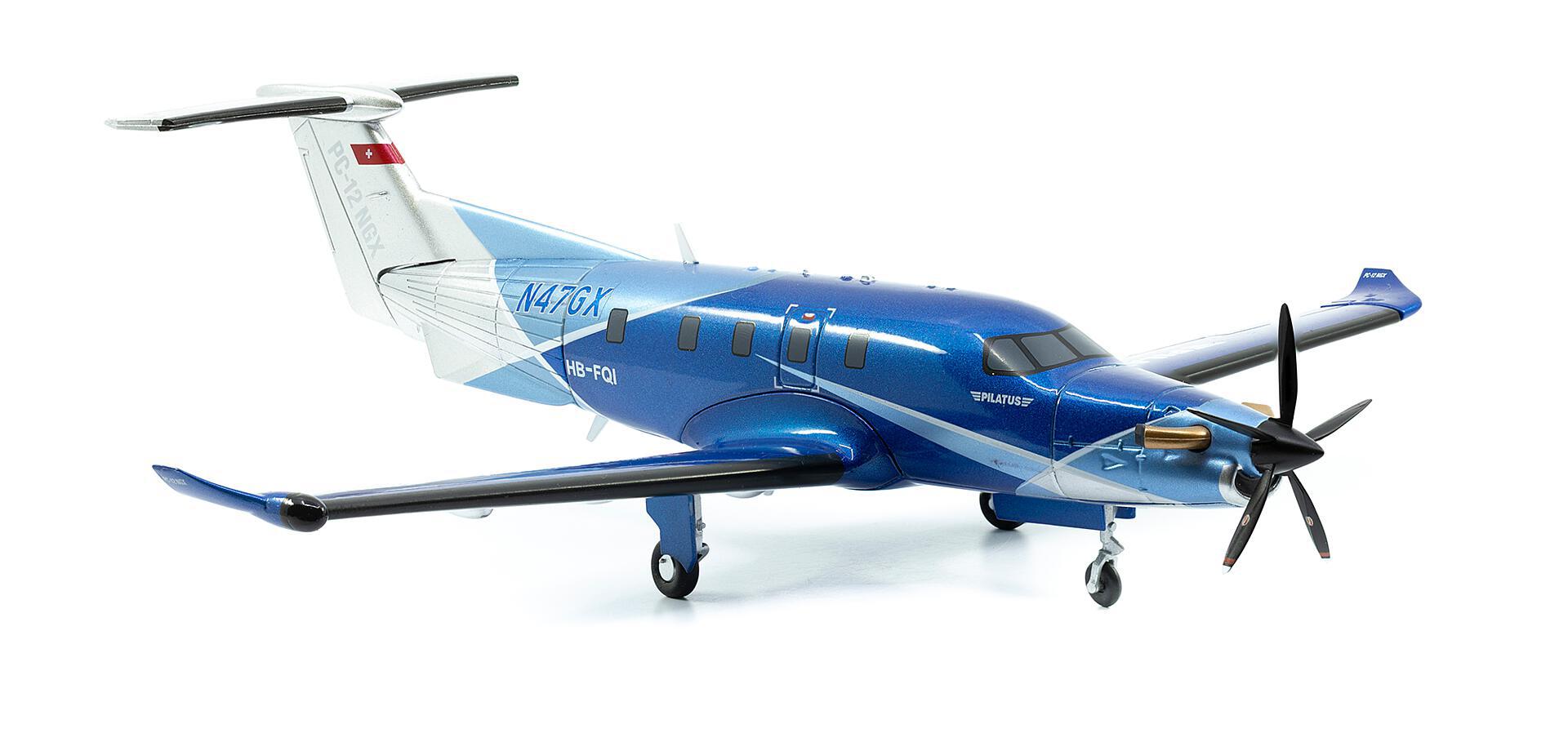 arwico-85001681-1-Pilatus-PC-12-NGX-HB-FQI-Turboprop-metallicblau-silber arwico-85001681-1-Pilatus-PC-12-NGX-HB-FQI-Turboprop-metallicblau-silber