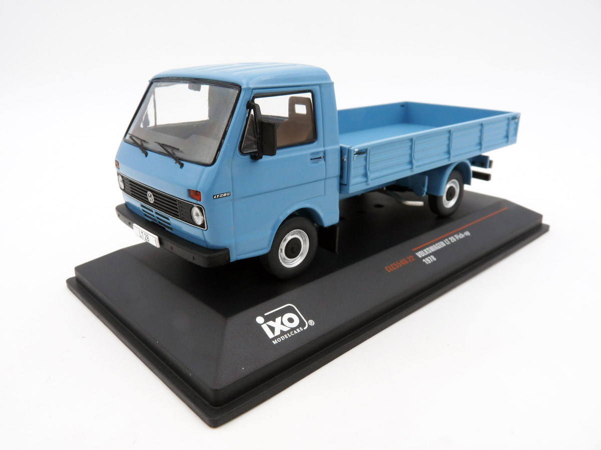 ixo-CLC554N22-1-Volkswagen-VW-LT-28-Pritsche-blau-1978 ixo-CLC554N22-1-Volkswagen-VW-LT-28-Pritsche-blau-1978