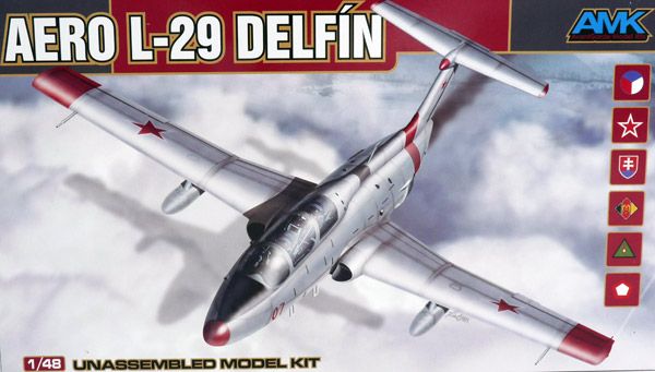 amk-88002-Aero-L29-Delfin