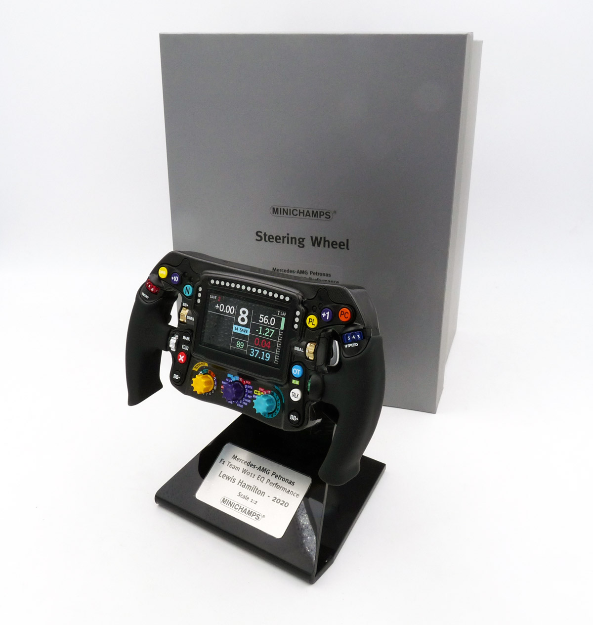 minichamps-247200044-1-Mercedes-AMG-Petronas-F1-Team-W11-Performance-Steering-Wheel-Lewis-Hamilton-2002-Lenkrad-Replica
