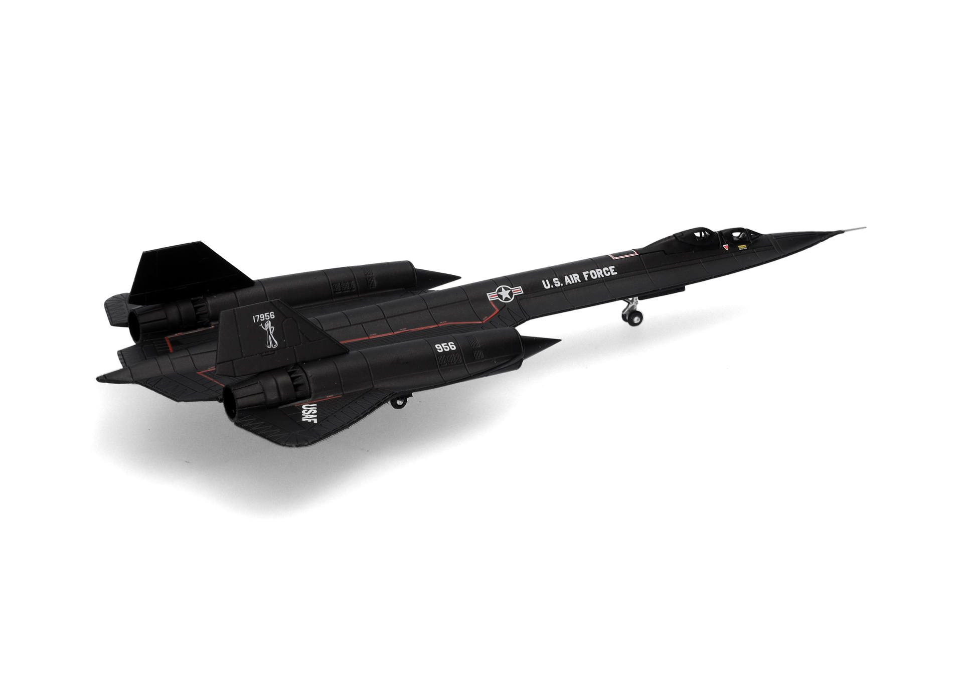 herpa-573290-2-US-Air-Force-Lockheed-SR-71B-Blackbird-9th-Strategic-Reconnaissance-Wing-Beale-Air-Base-Gumby-Reg-61-7956