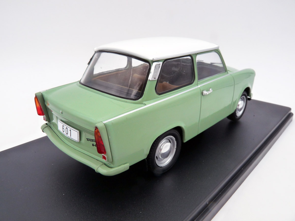 whitebox-WB-124241-2-Trabant-601-1965-Pastellgrün-weiß whitebox-WB-124241-2-Trabant-601-1965-Pastellgrün-weiß