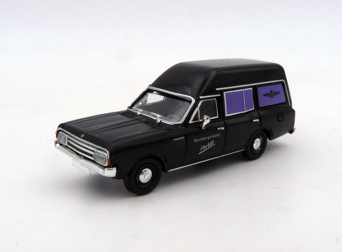 brekina-20676-1-Opel-Rekord-C-Caravan-Miesen-Bestatteraufbau-Leichenwagen-Bestattungswagen-Institut-Pietät-vorne