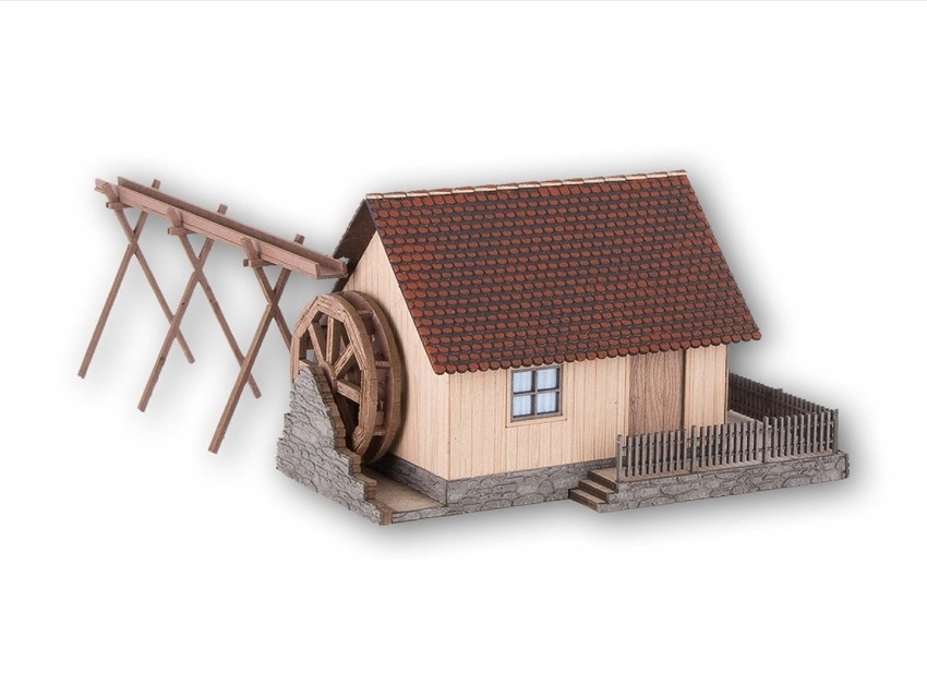 noch-66707-2-Schleifmühle-mit-Mühlrad-romantisch