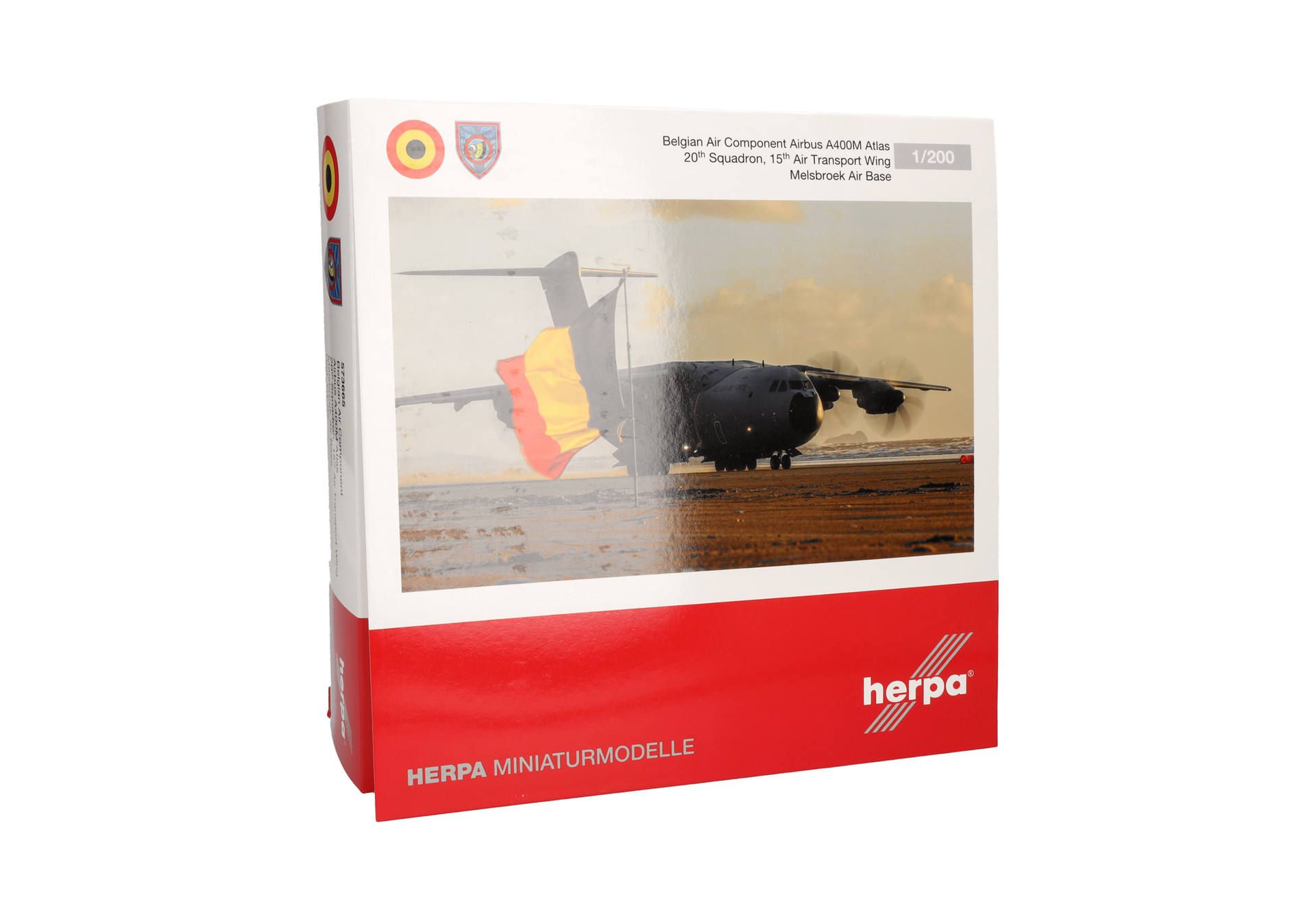 herpa-573665-3-Belgian-Air-Component-Airbus-A400M-Atlas-CT-02-Melsbroek-Air-Base-NATO-Foto-Box