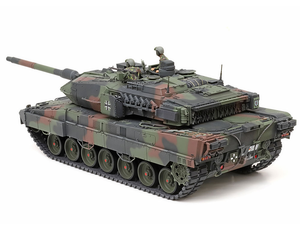 tamiya-35387-3-Bundeswehr-Kampfpanzer-Leopard-2-A7V-Seitenansicht tamiya-35387-3-Bundeswehr-Kampfpanzer-Leopard-2-A7V-Seitenansicht